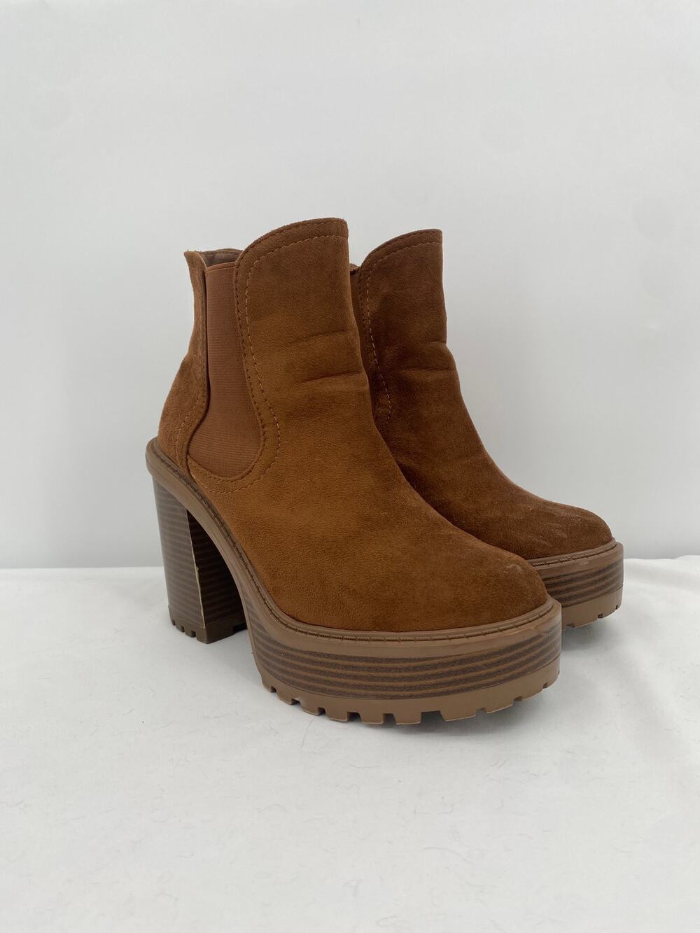 Soda Think Brown Faux Suede Platform Lug Boot Stretch Ankle Bootie size 9